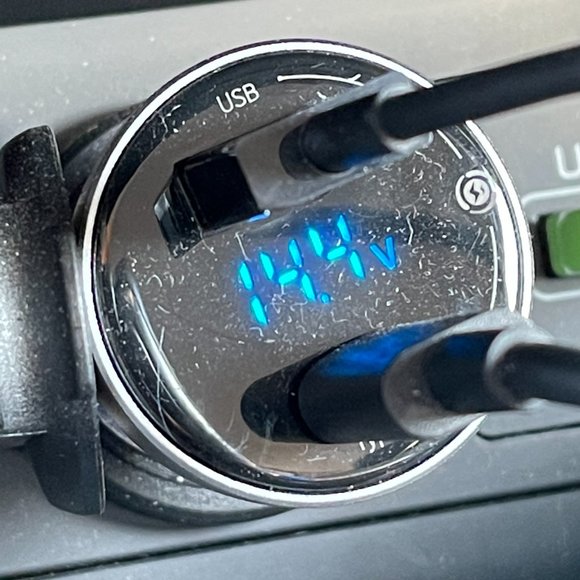 NIB Baseus vckx65c 65W dual car charger USB-C USB-A Macbook 65W w/cable - Picture 7 of 7